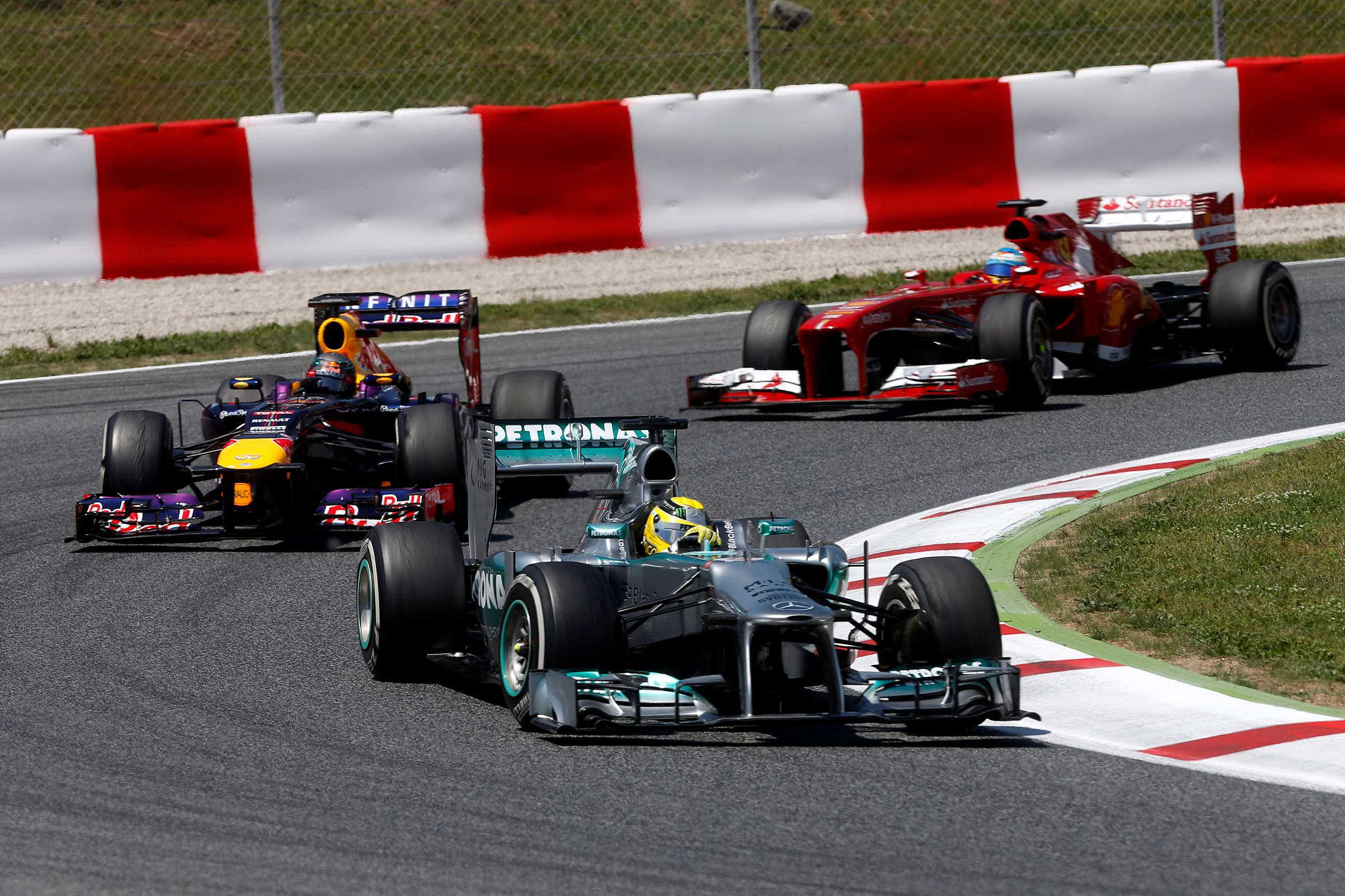 Why Do Fans Prefer Noisier Engines in Formula 1 Racing?