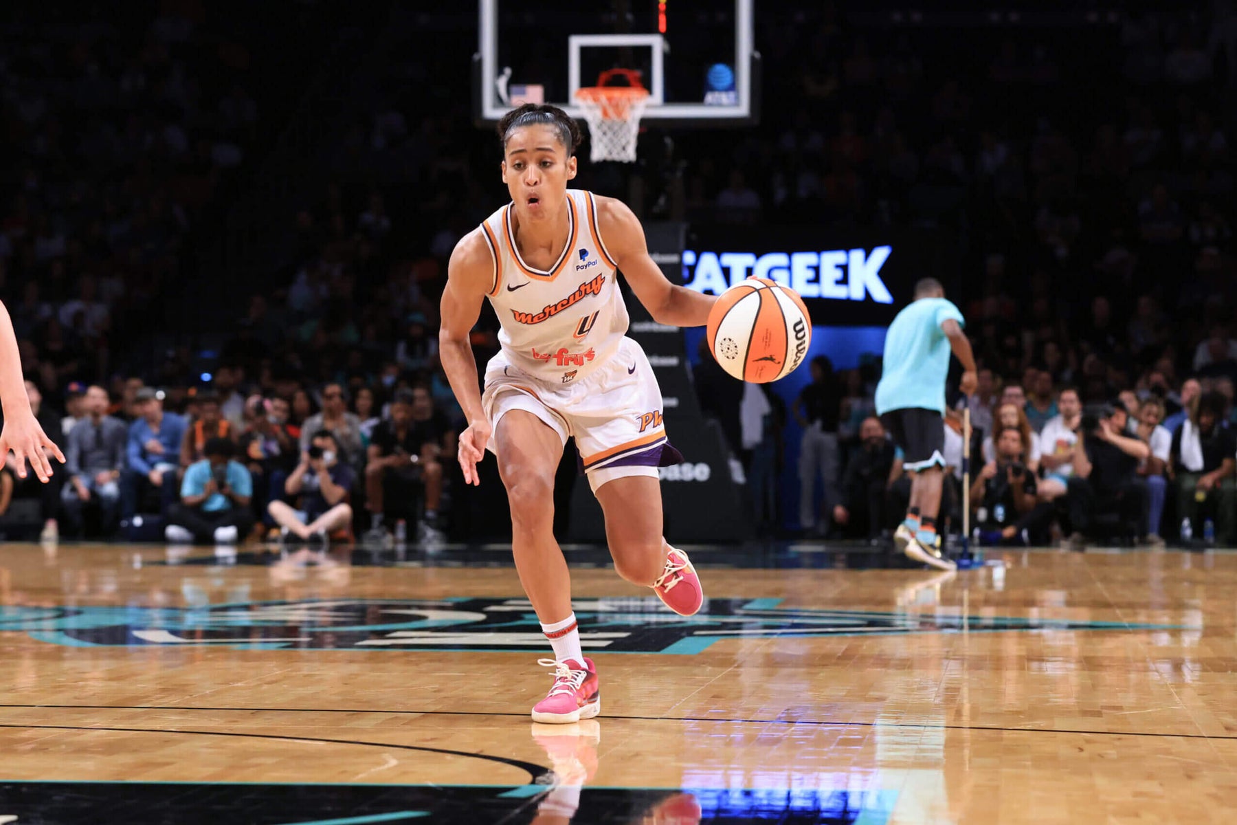 Skylar Diggins Last 5 Games: How Does She Compare to Other Players in the League?