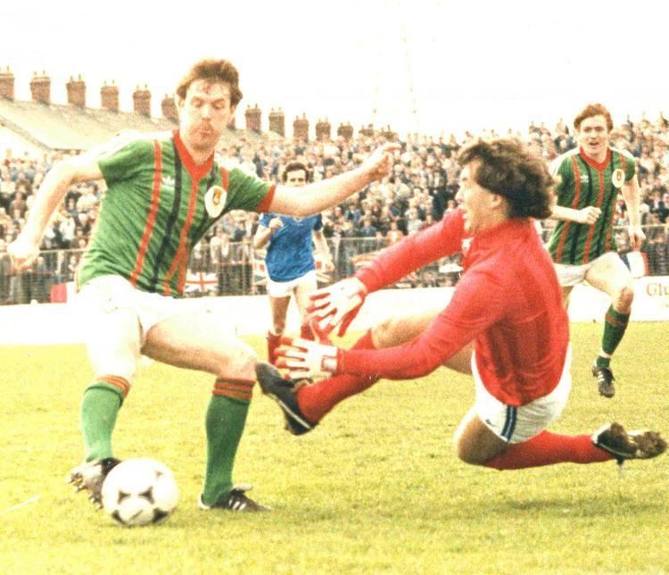 From Local Fields to Global Fame: Famous Irish Soccer Players Journey