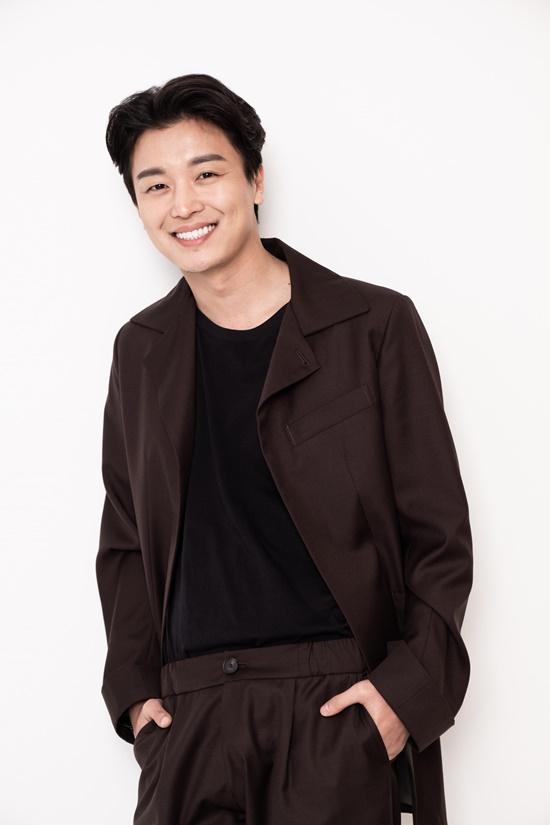 Yeon Woo Ku: Rising Star in the Entertainment World?