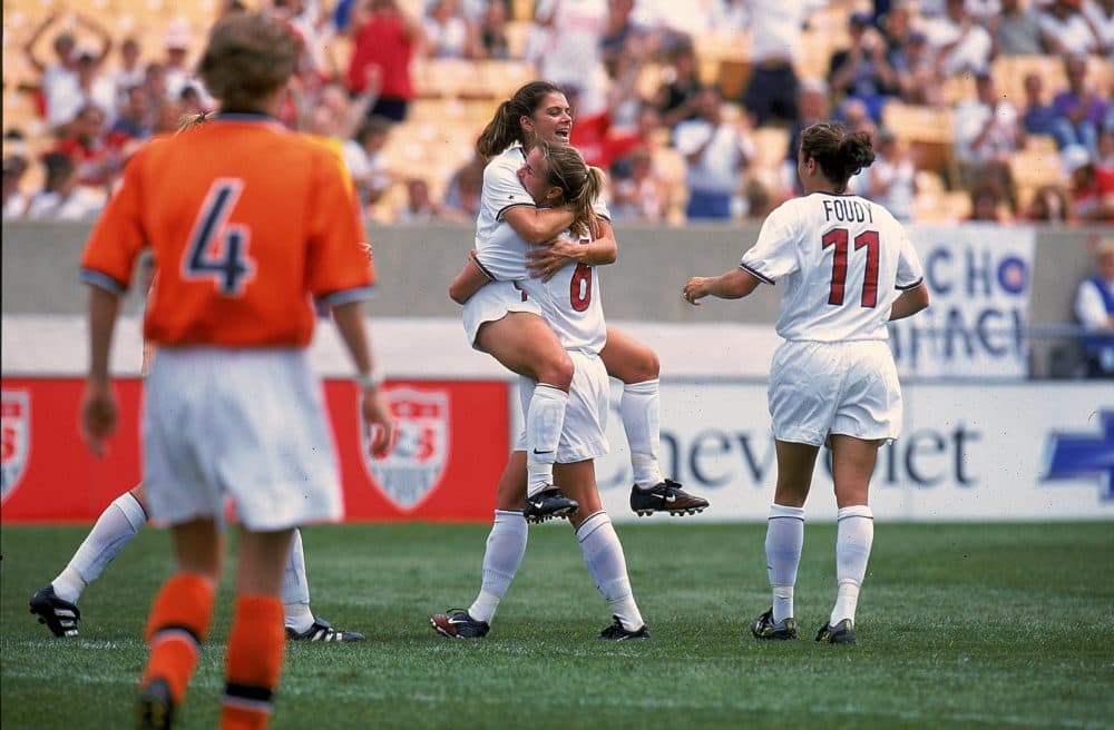 Remember the 2000 U.S. Womens Soccer Team Roster? Relive the Glory Days!