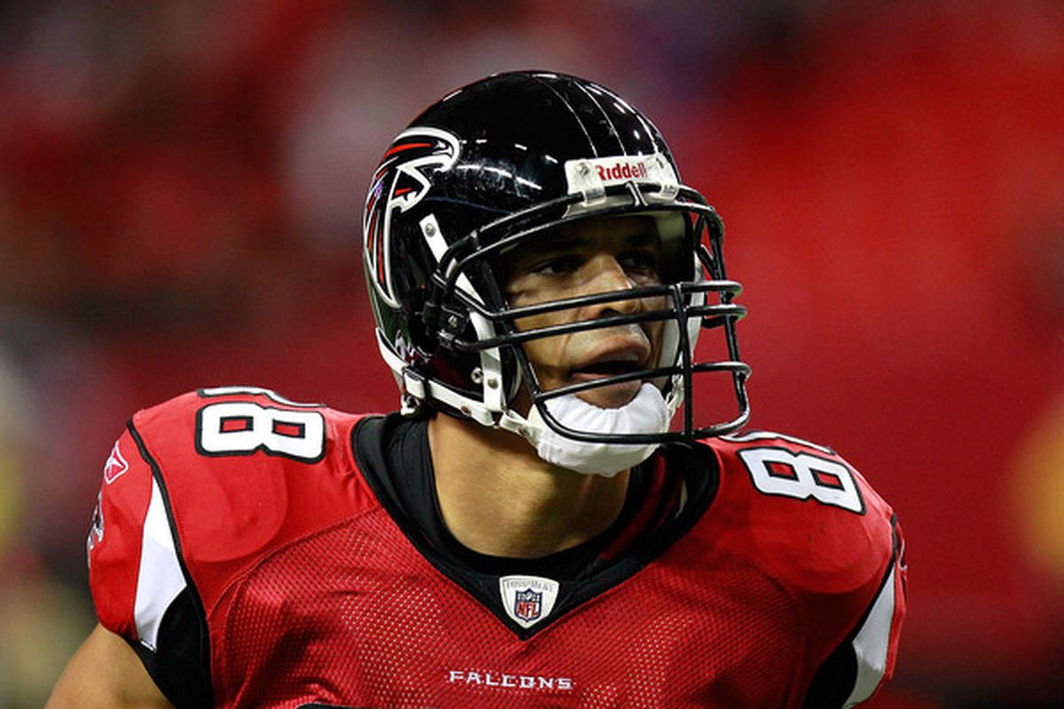 Top Falcons Tight Ends All Time: A Fans Guide (Atlanta Falcons: The Best Tight Ends Ever)