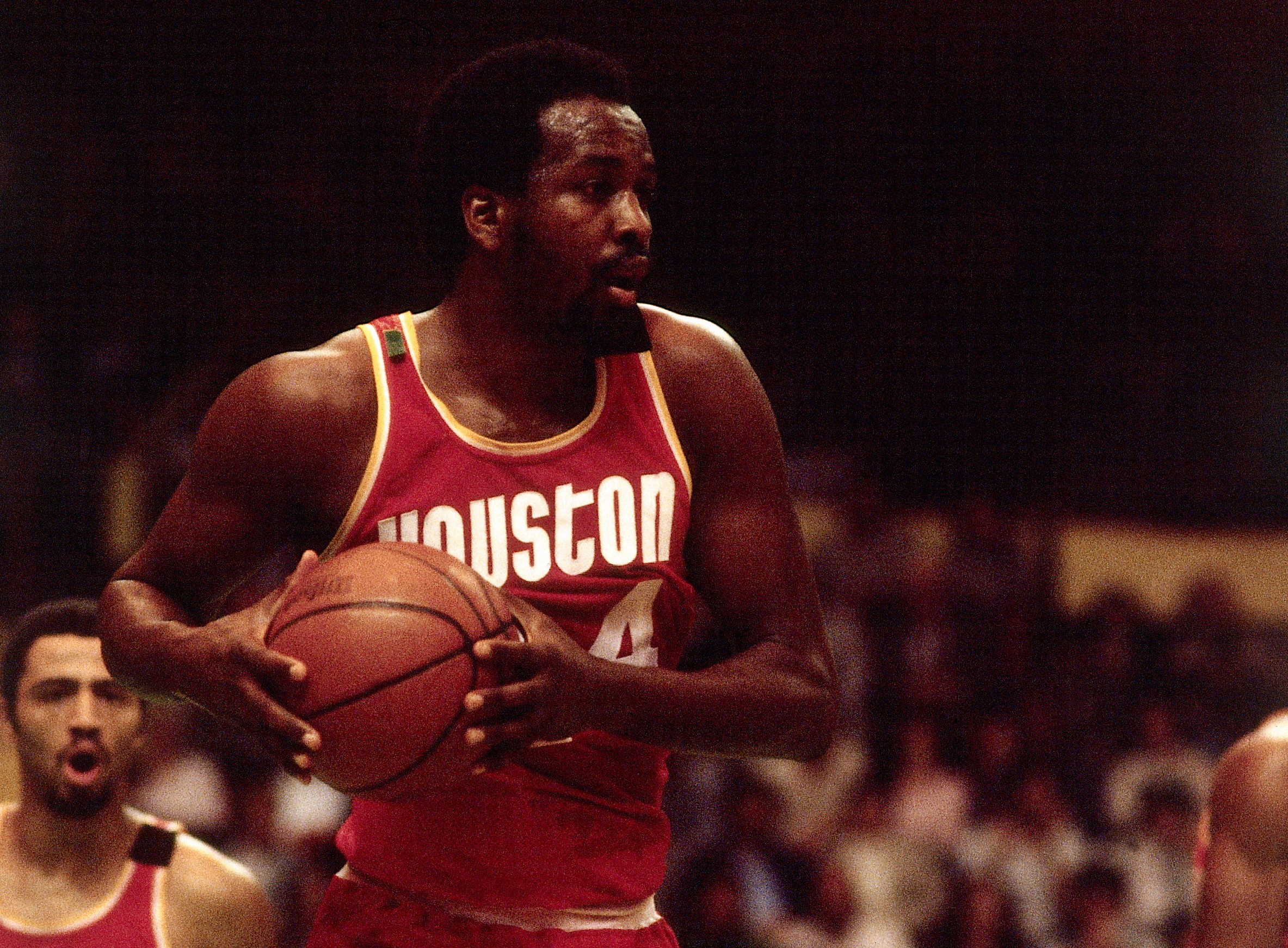 Famous Houston Rockets Players: Relive the Glory Days with These Basketball Legends.