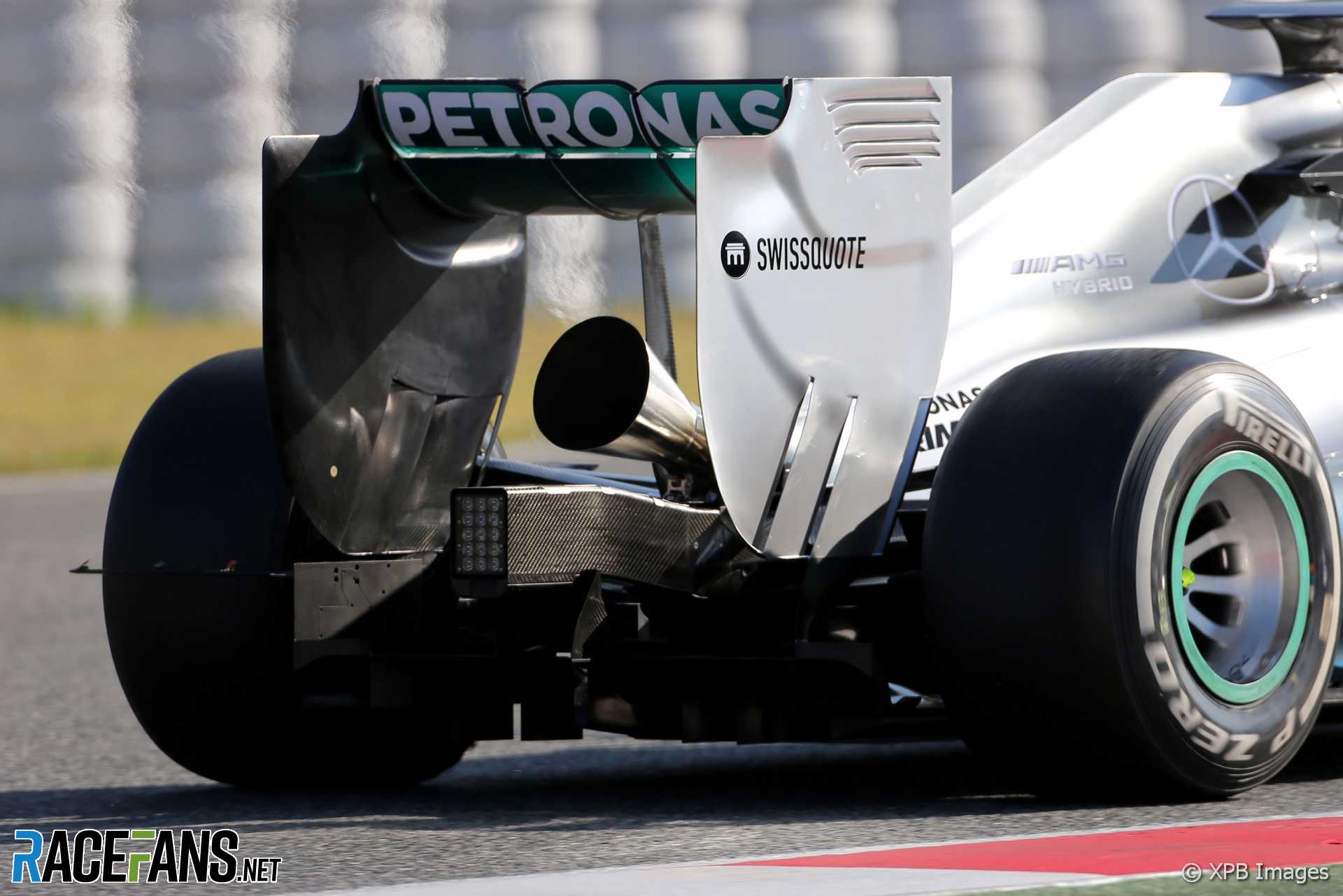 Why Do Fans Prefer Noisier Engines in Formula 1 Racing?