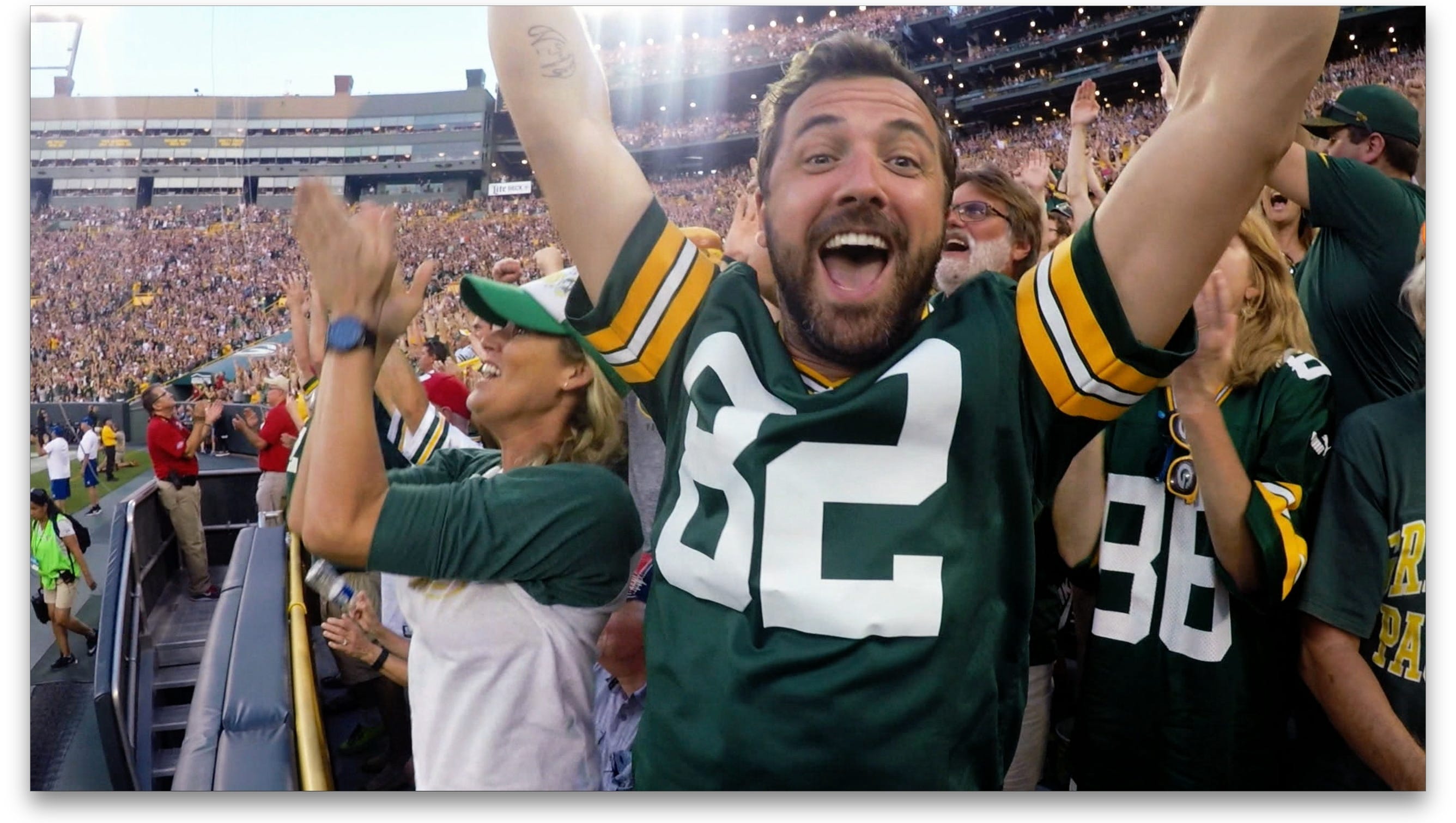 Who Are the NFL Hottest Fans? A Deep Dive into NFL Fanatics!