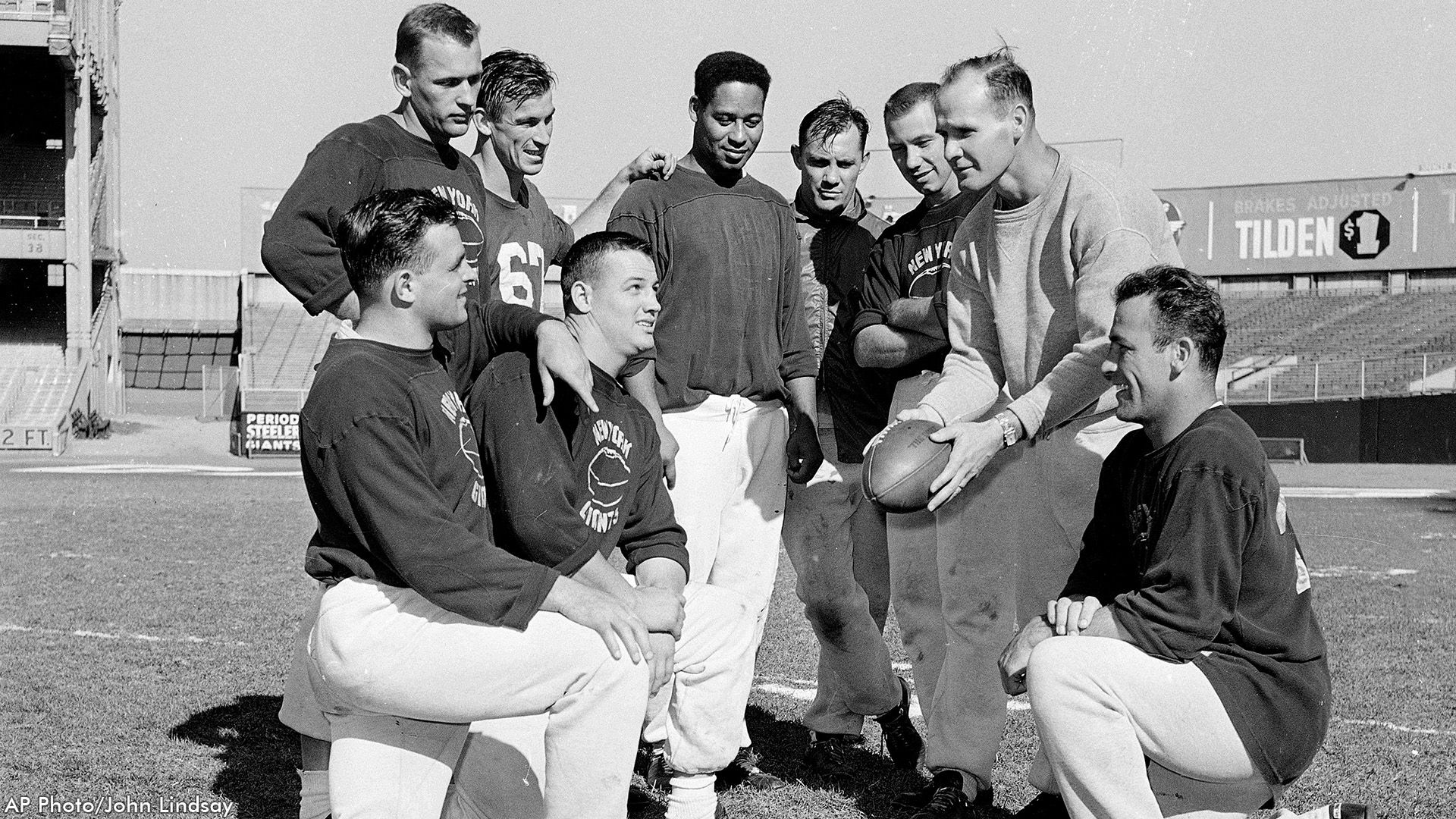 1958 NY Giants Football Roster: Check Out the Players from That Era.